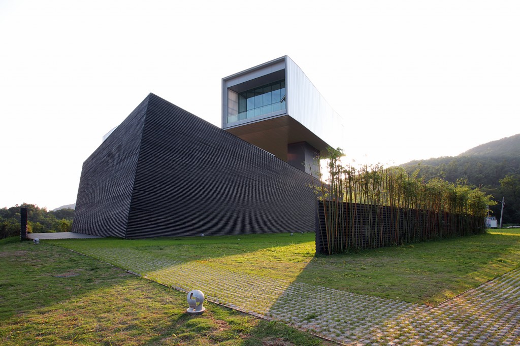 0013-南京四方当代美术馆 by Steven Holl Architects (5)