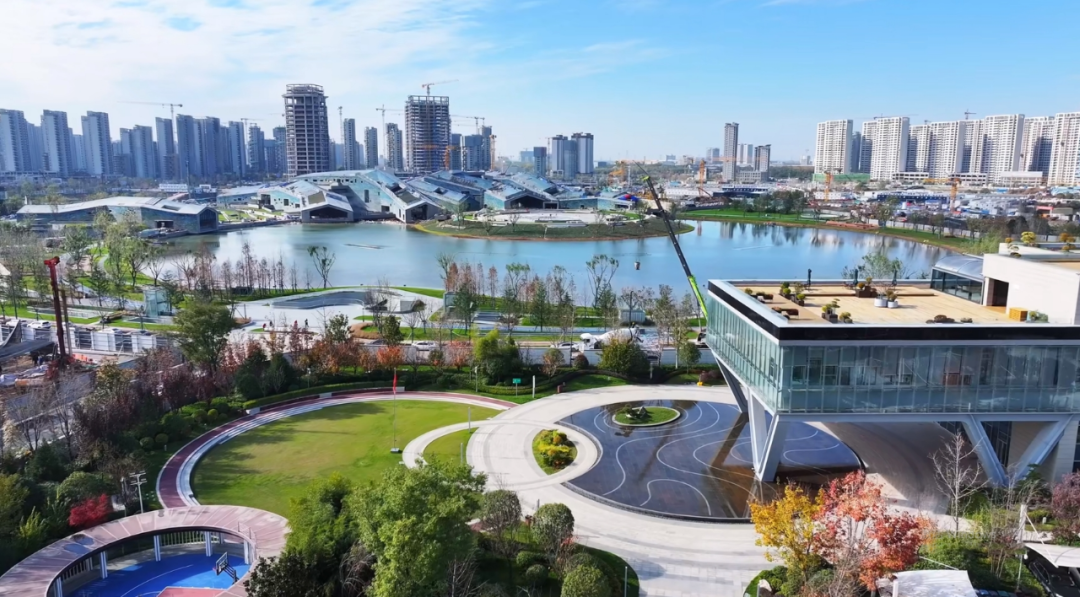 王澍在西安的的“未来之瞳”初现规模: 网友:大家都接受不了说明大家水平不行!就像小学生不会解大学数学一样 – 寻设计网
